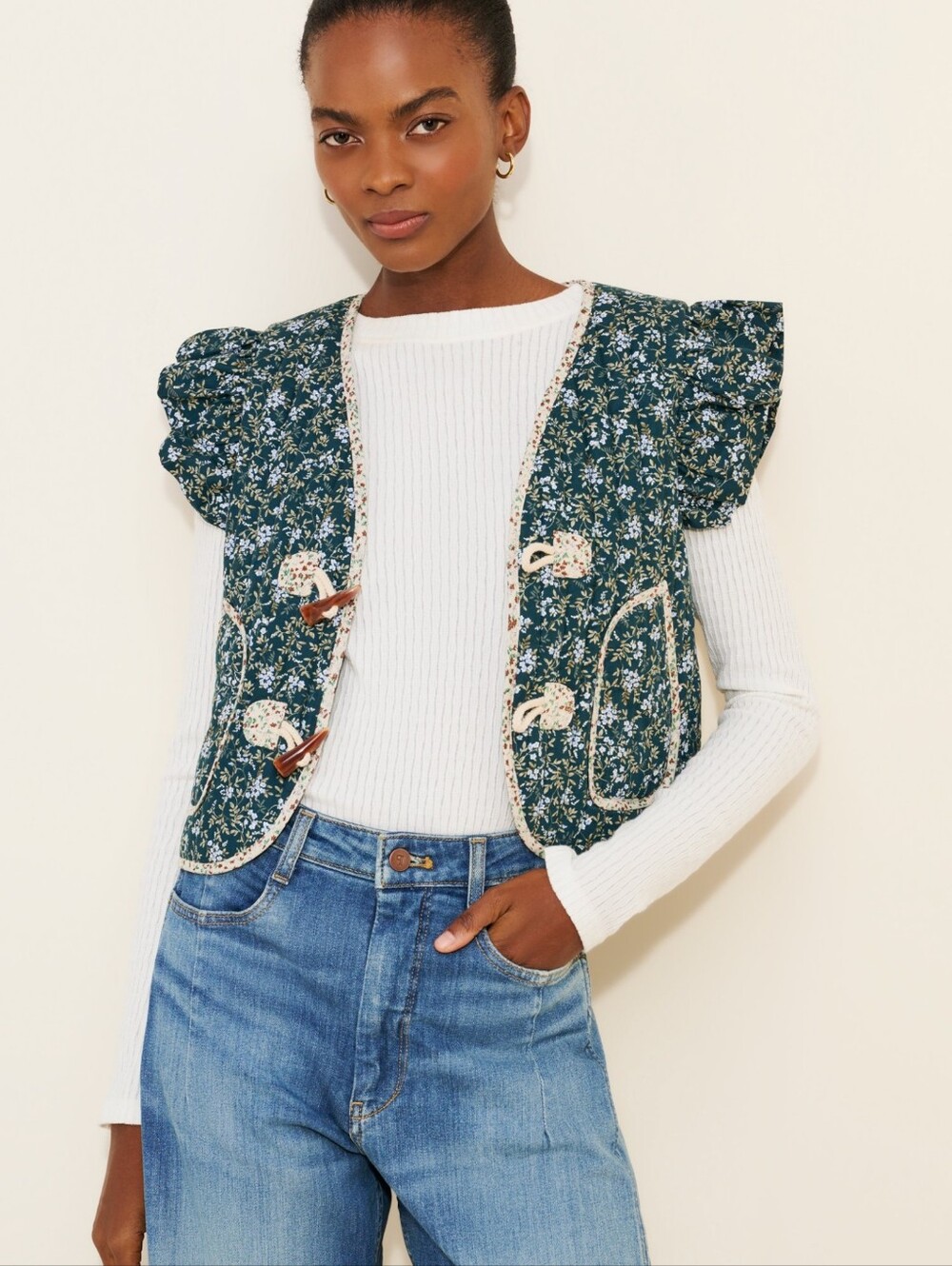 🍂The Dolan Printed Ruffled Toggle Vest🍂
